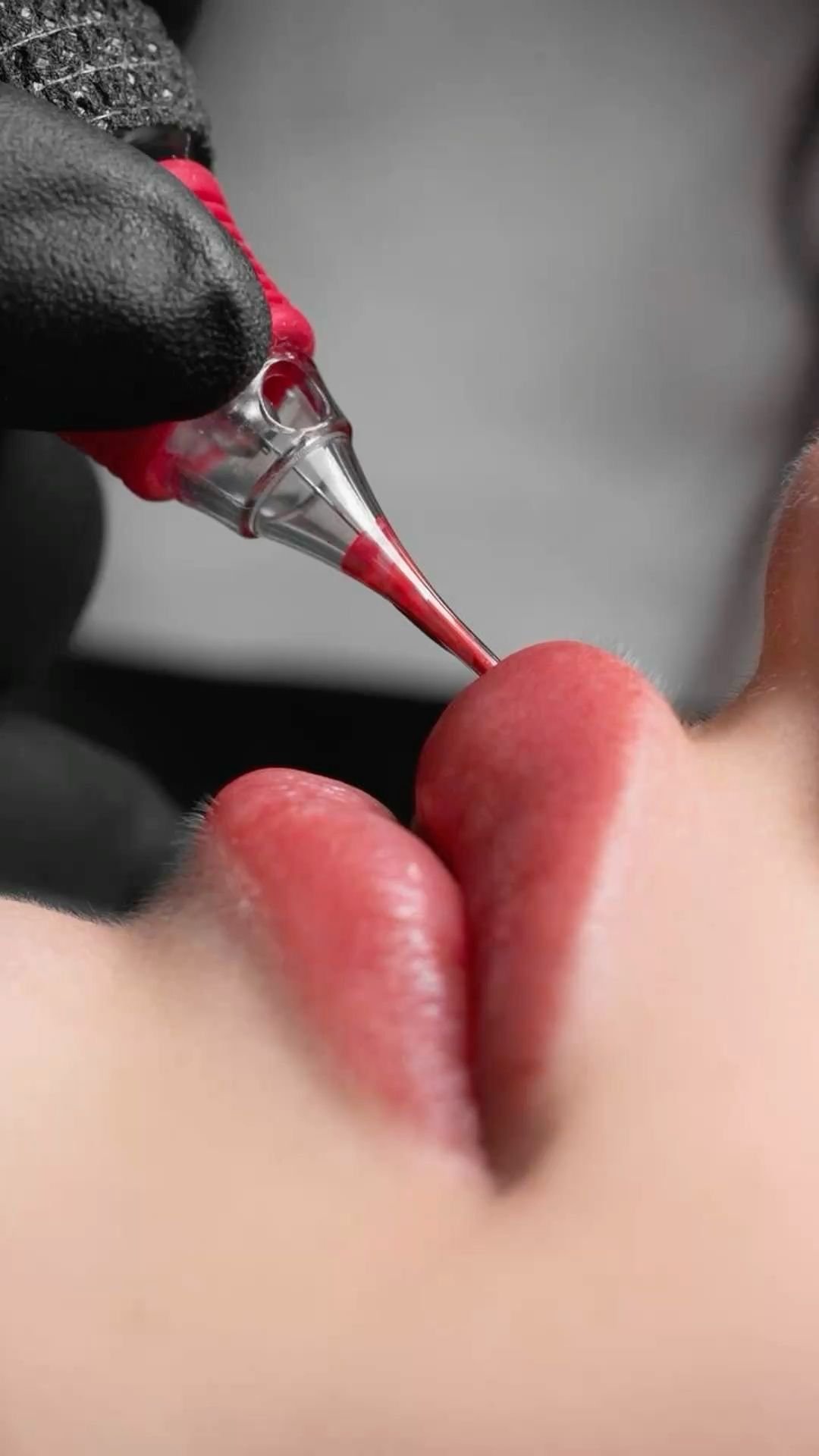 Dudak Renklendirme Kalıcı Makyaj Antalya